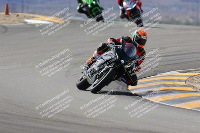 media/Nov-05-2022-SoCal Trackdays (Sat) [[f8d9b725ab]]/Turns 9 and 8 (1050am/